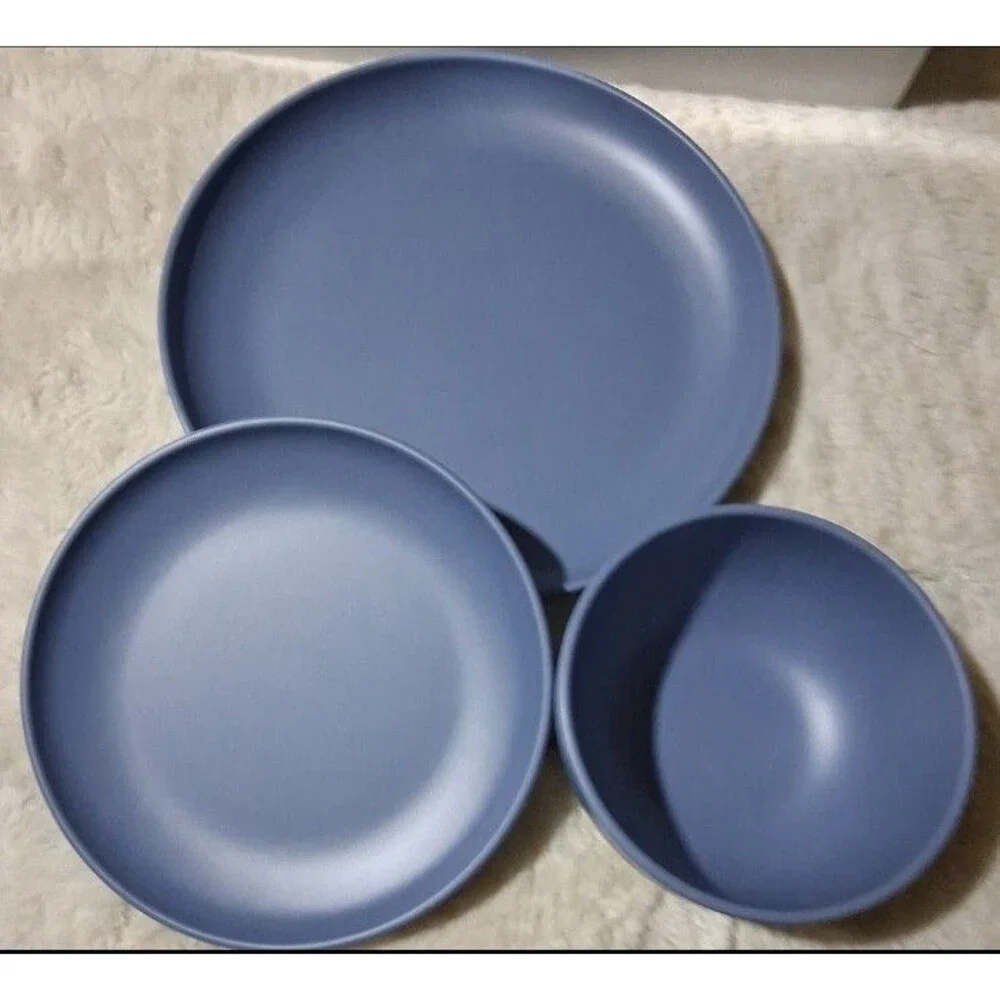 Earth glaze plate set 12 feature natural, earthy tones sky blue